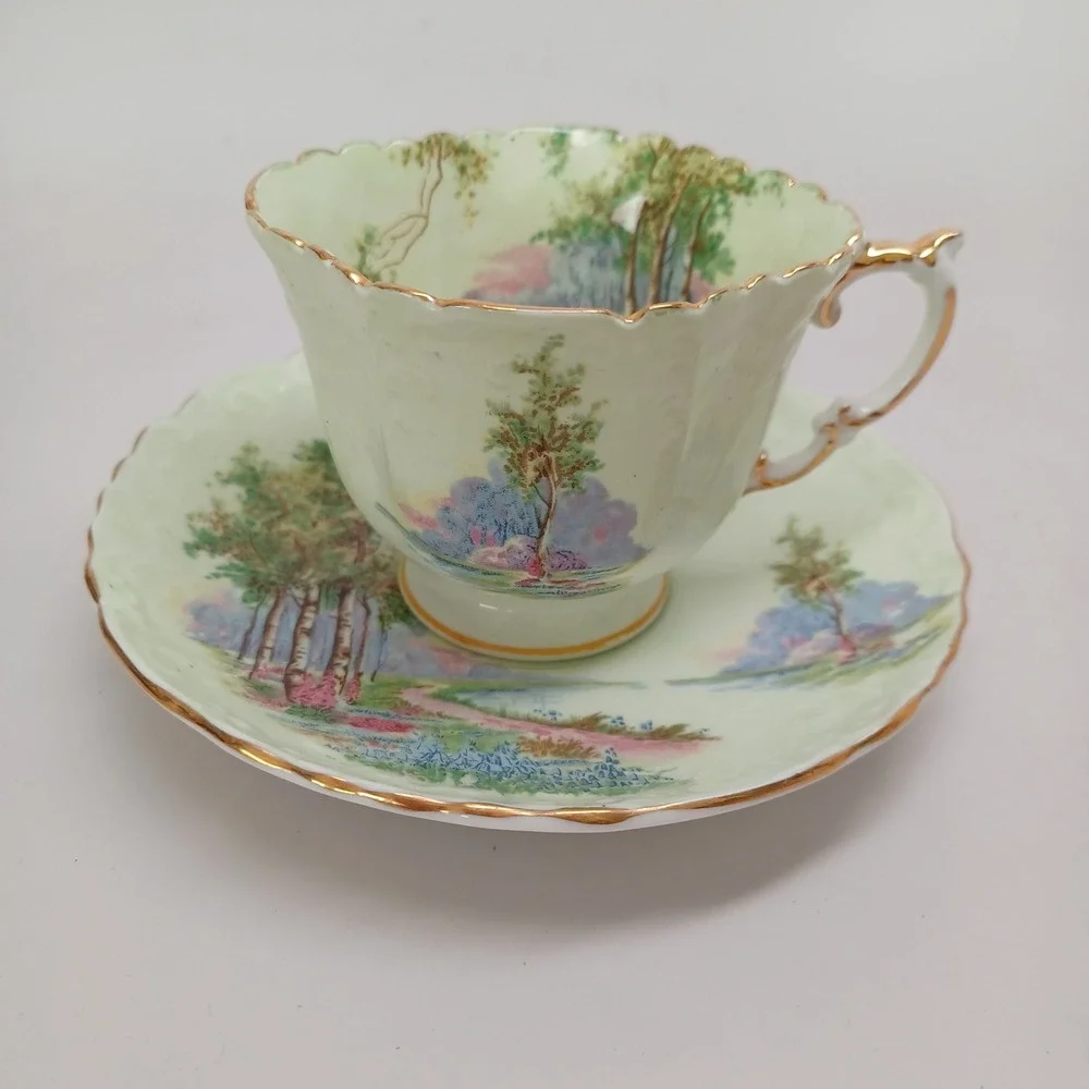 Aynsley Bone China Teacup and Saucer Set Woodland Landscape Green‎ Gold C493/2